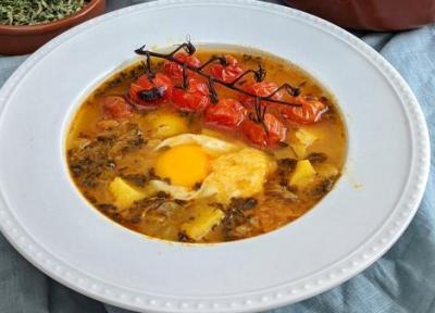 طرز تهیه اشکنه گوجه؛ یک غذای سنتی، سریع و مالی طرز تهیه اشکنه گوجه؛ یک غذای سنتی، سریع و مالی